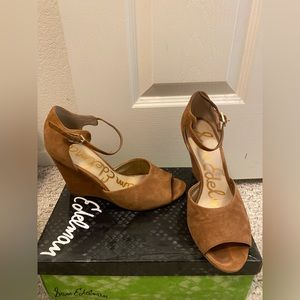 Women’s Saddle wedges